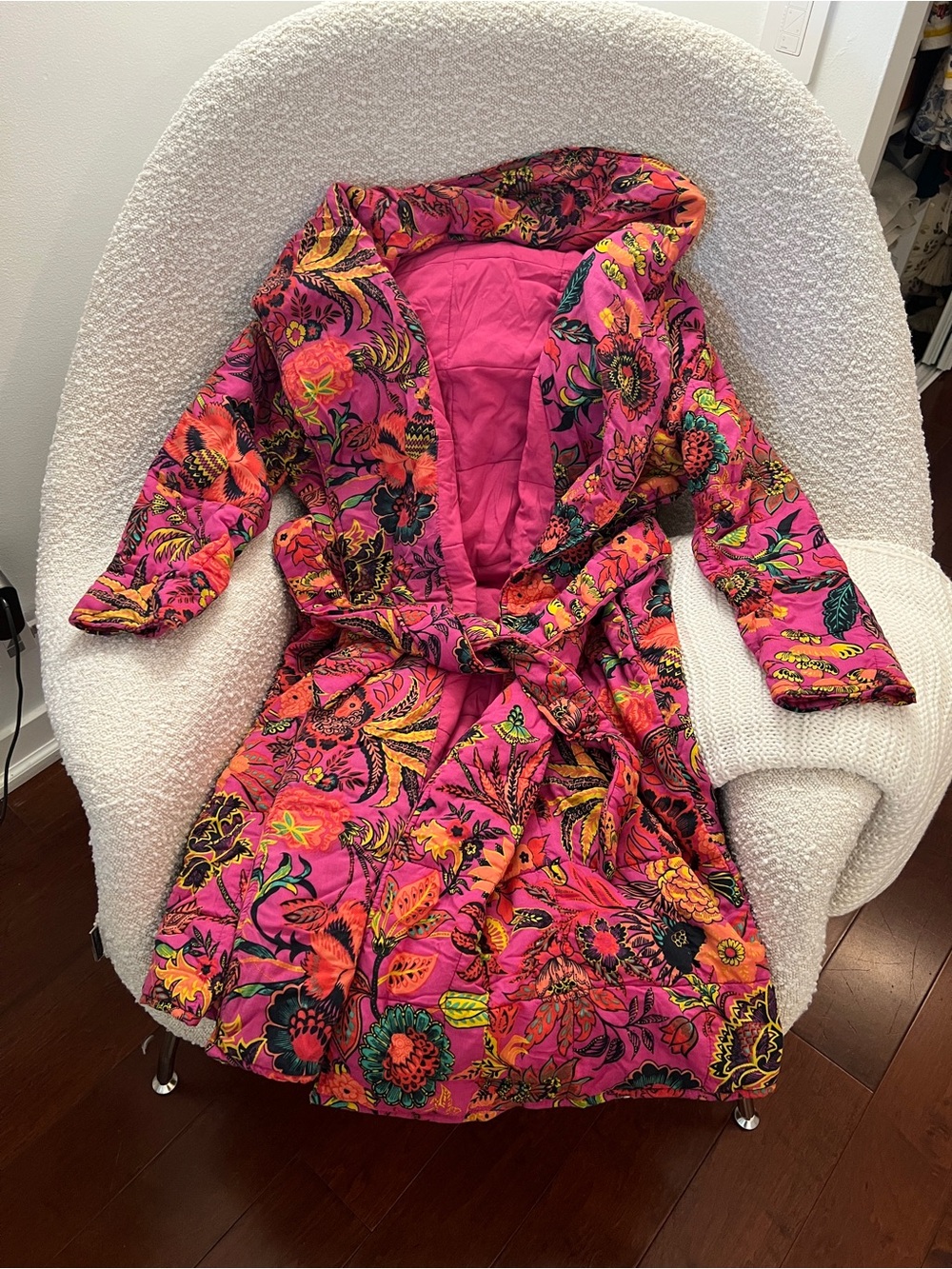 💐By Anthropologie - Pink Floral Quilted Long Robe with Belt - XS/S - Picture 3 of 6